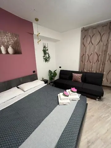 Lungotevere Testaccio 6 -