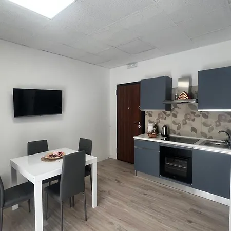 Lungotevere Testaccio 6 - Pensión Roma