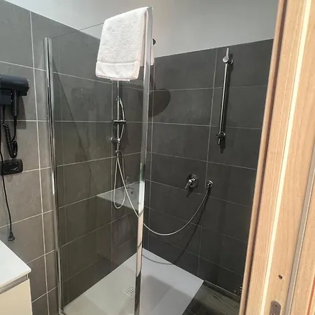 בית הארחה Morena