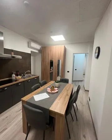 Morena Πανσιόν